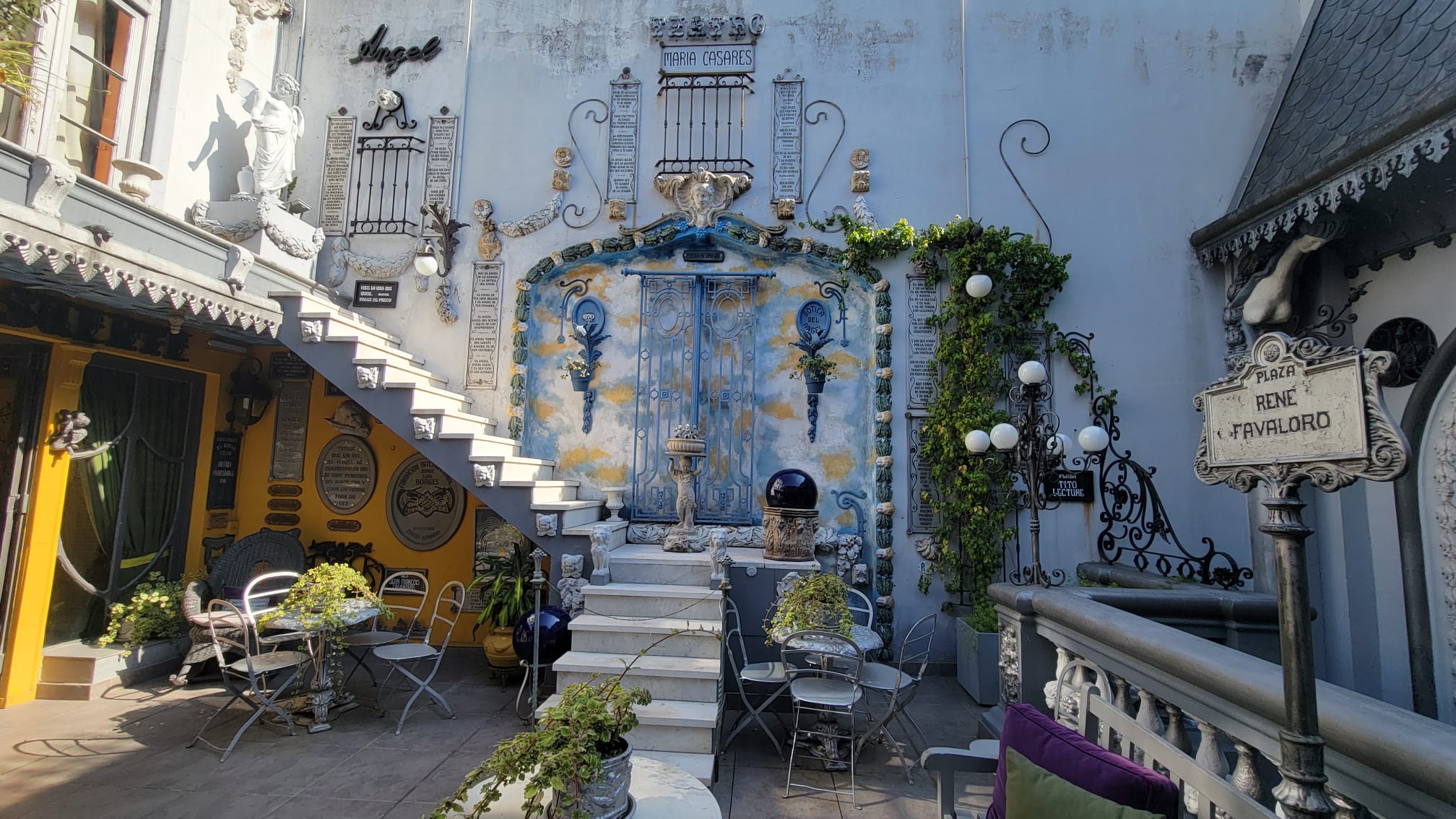 Crónicas Porteñas 28 – La Botica del Ángel