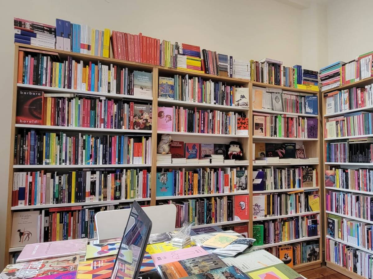 Crónicas Porteñas 38 – Oficina de&nbsp;Libros