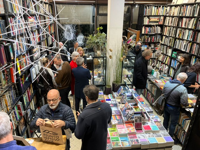 Crónicas Porteñas 40 – Asunto Impreso Librería de la imagen