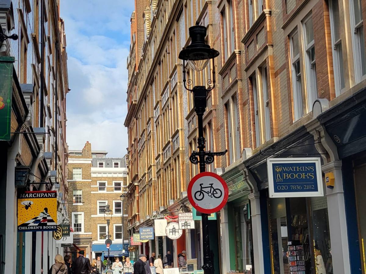 Watkins Books (Cecil Court,&nbsp;London)